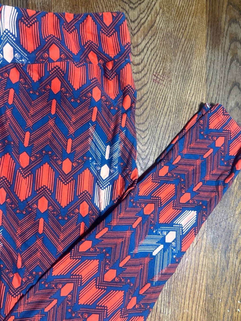 LuLaRoe Navy & Bright Red Abstract Geometric Leggings
